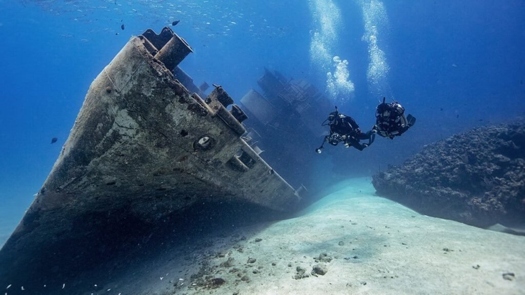 wreck diver 1.jpg
